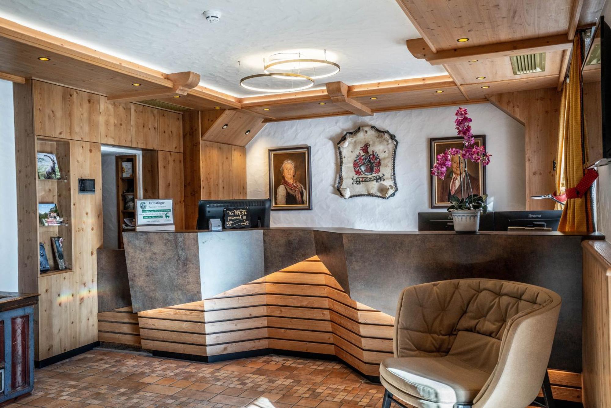 Alpin Panoramahotel Laerchenhof Хайлигенблут Экстерьер фото