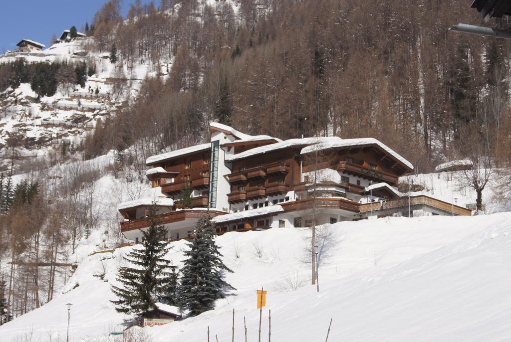 Alpin Panoramahotel Laerchenhof Хайлигенблут Экстерьер фото