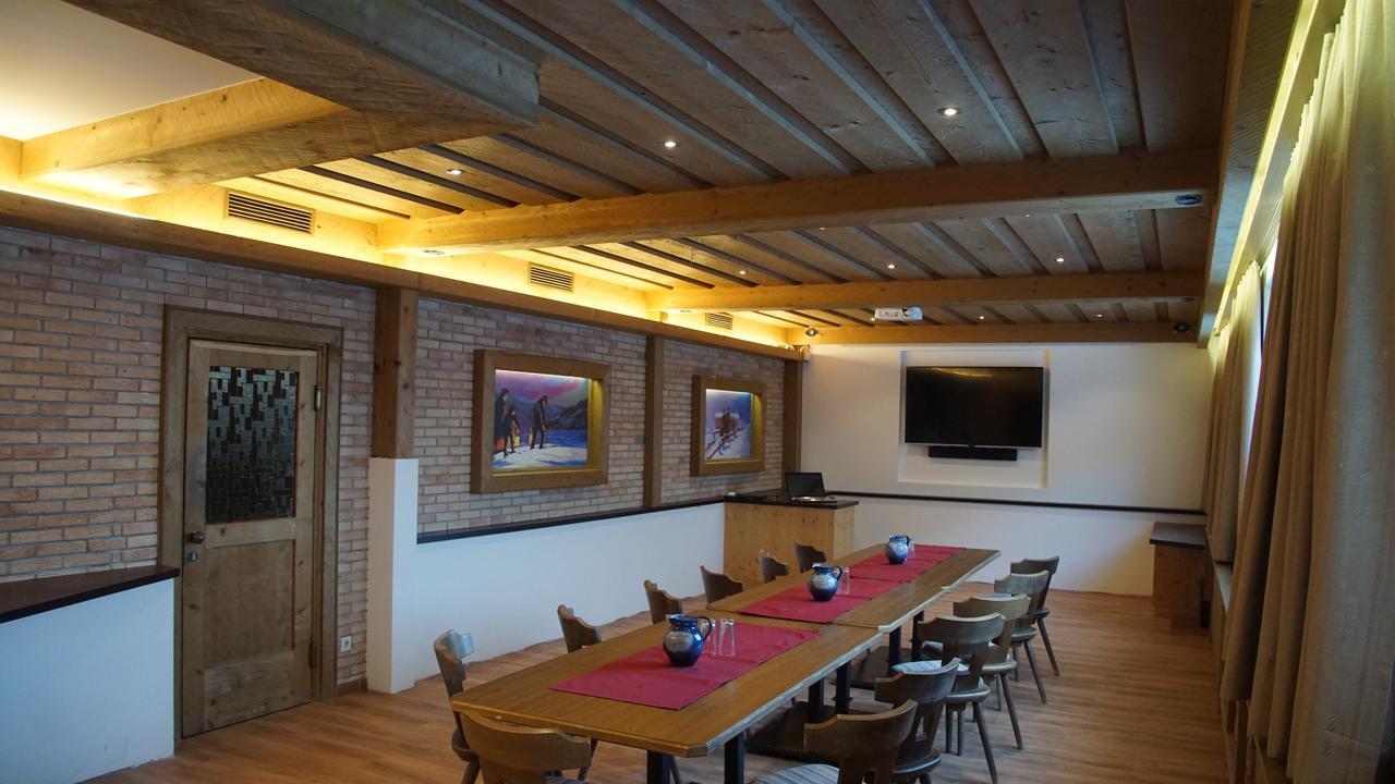 Alpin Panoramahotel Laerchenhof Хайлигенблут Экстерьер фото