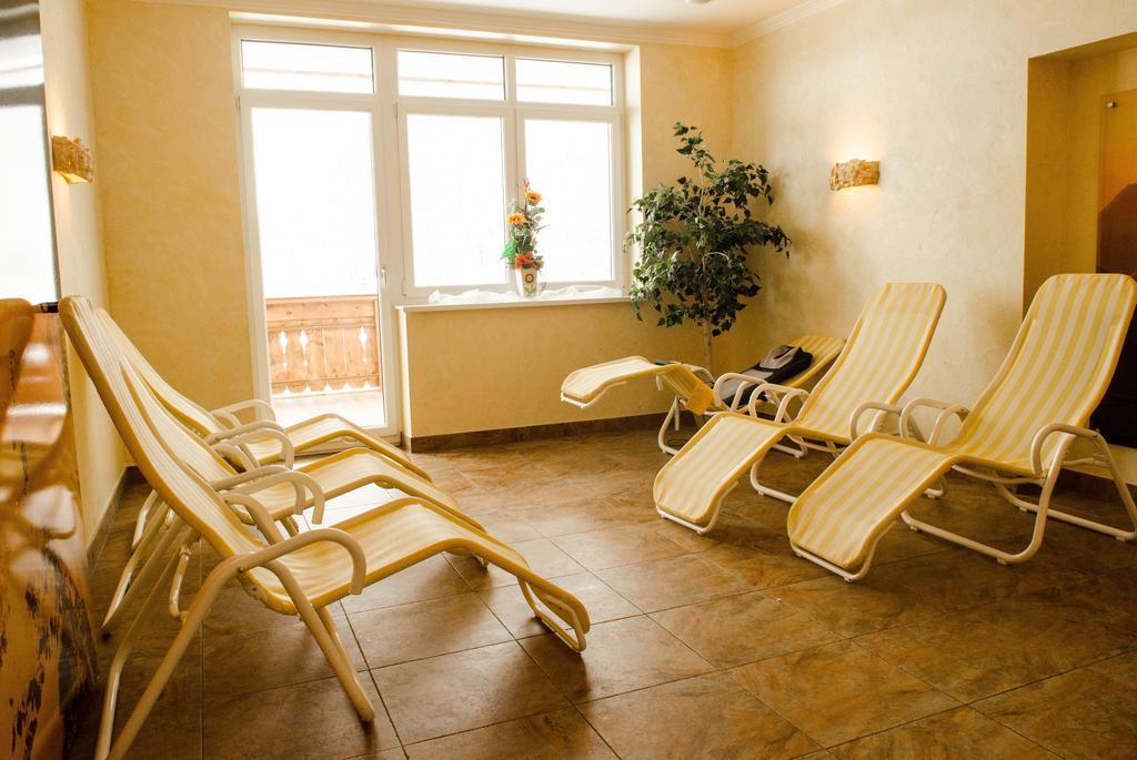Alpin Panoramahotel Laerchenhof Хайлигенблут Экстерьер фото